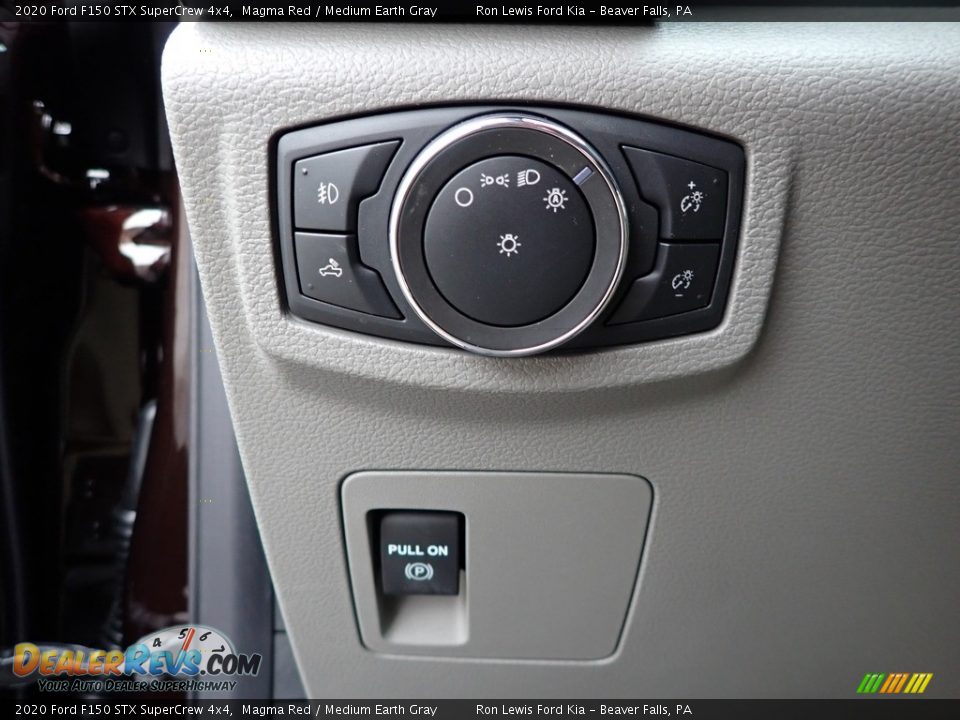 Controls of 2020 Ford F150 STX SuperCrew 4x4 Photo #20
