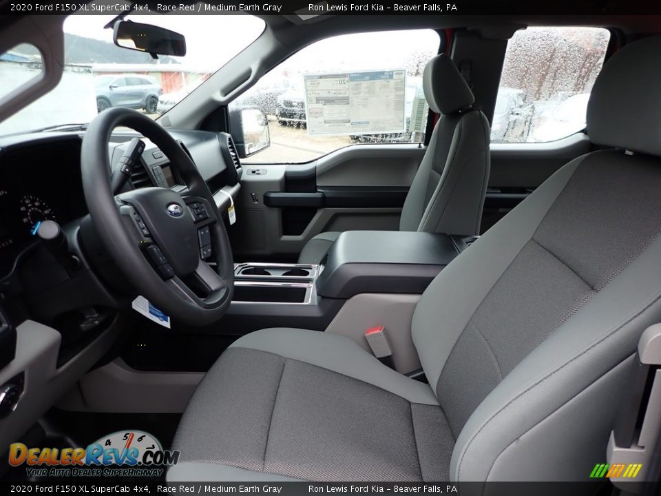 Front Seat of 2020 Ford F150 XL SuperCab 4x4 Photo #13
