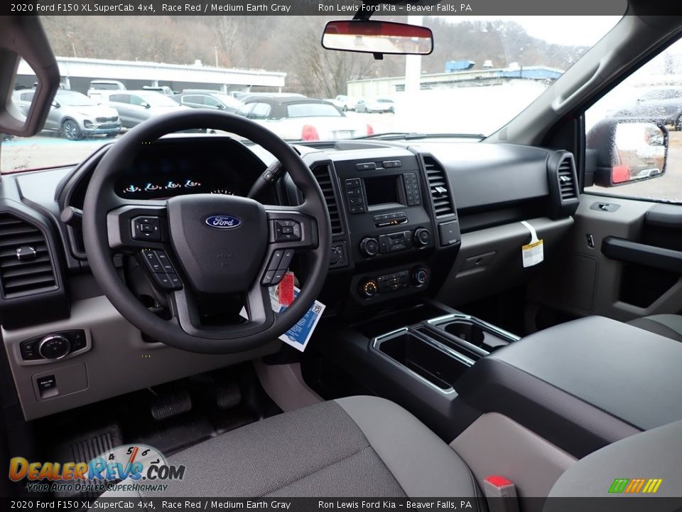 Medium Earth Gray Interior - 2020 Ford F150 XL SuperCab 4x4 Photo #15