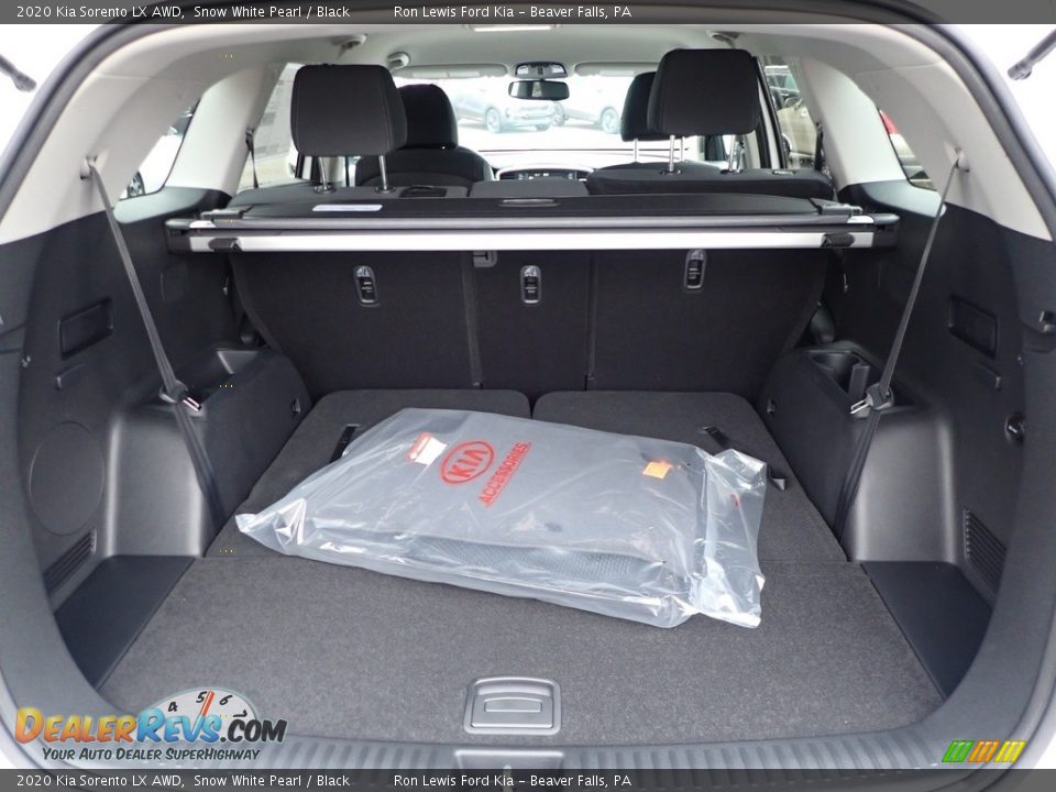 2020 Kia Sorento LX AWD Snow White Pearl / Black Photo #4