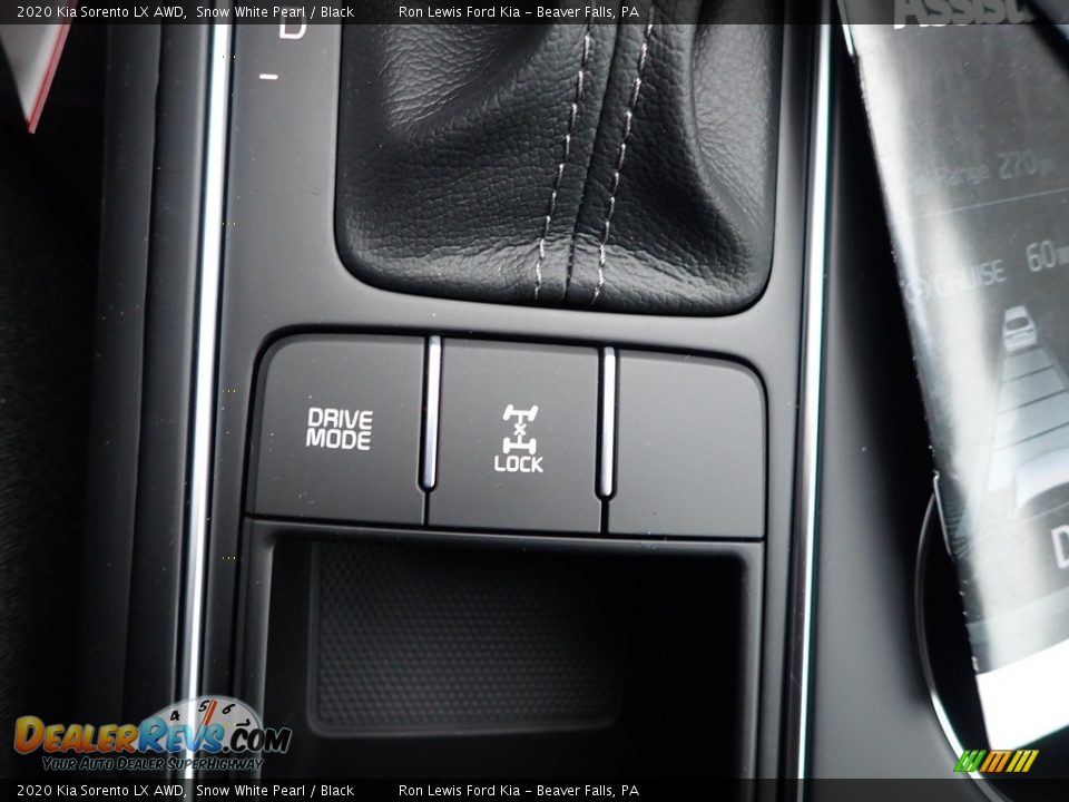 2020 Kia Sorento LX AWD Snow White Pearl / Black Photo #13