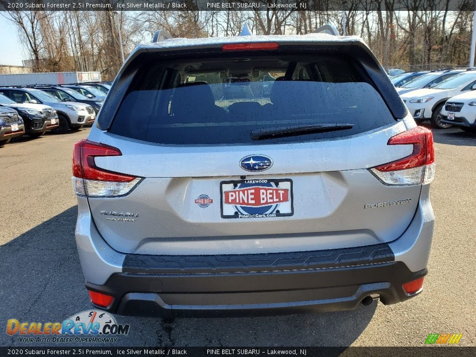 2020 Subaru Forester 2.5i Premium Ice Silver Metallic / Black Photo #5