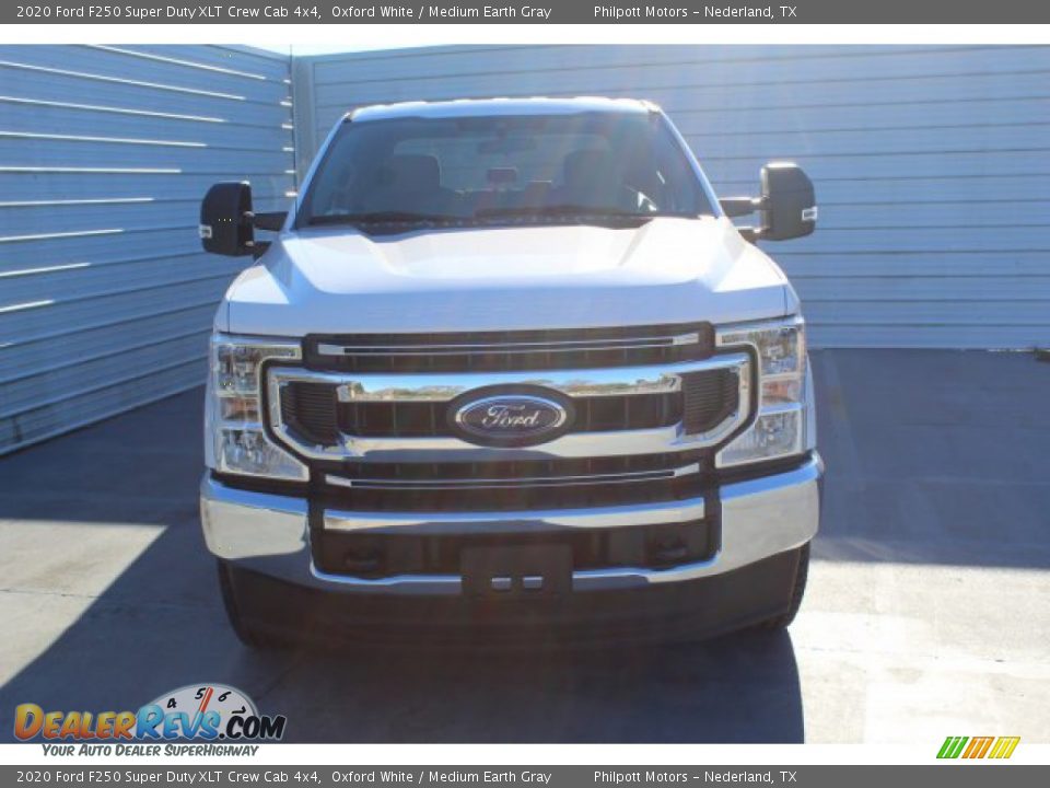 2020 Ford F250 Super Duty XLT Crew Cab 4x4 Oxford White / Medium Earth Gray Photo #3