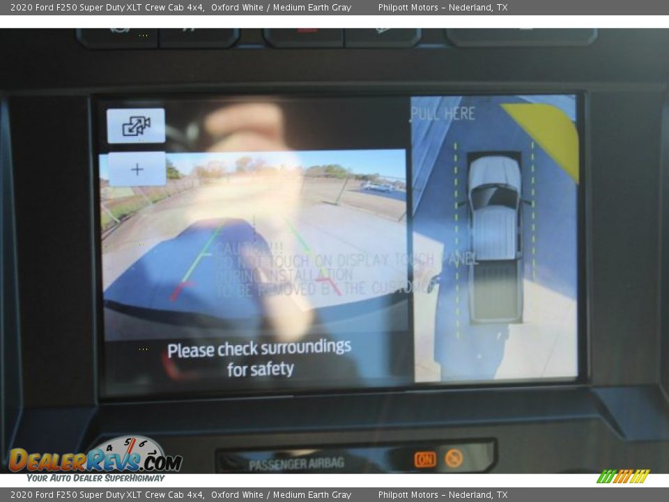 2020 Ford F250 Super Duty XLT Crew Cab 4x4 Oxford White / Medium Earth Gray Photo #17
