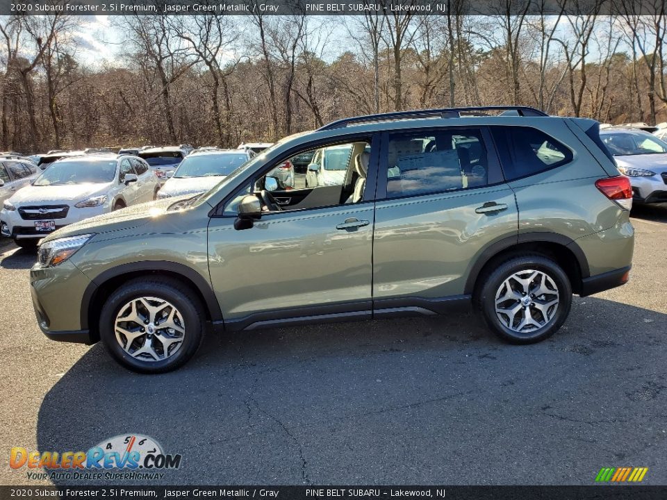 2020 Subaru Forester 2.5i Premium Jasper Green Metallic / Gray Photo #3