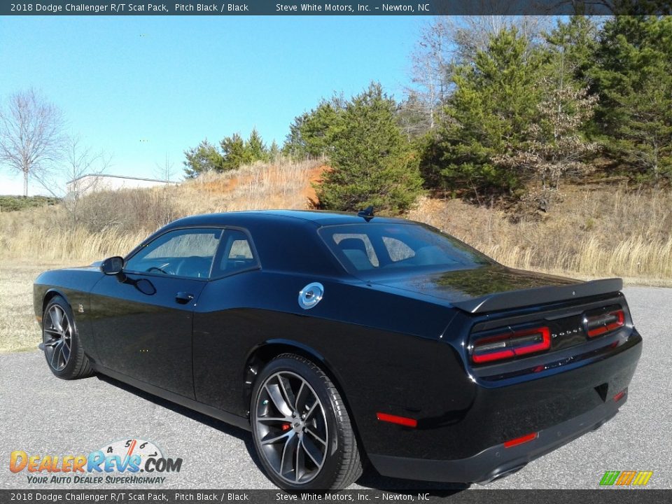 2018 Dodge Challenger R/T Scat Pack Pitch Black / Black Photo #8