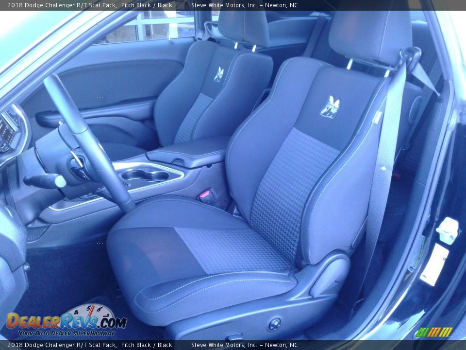 2018 Dodge Challenger R/T Scat Pack Pitch Black / Black Photo #10