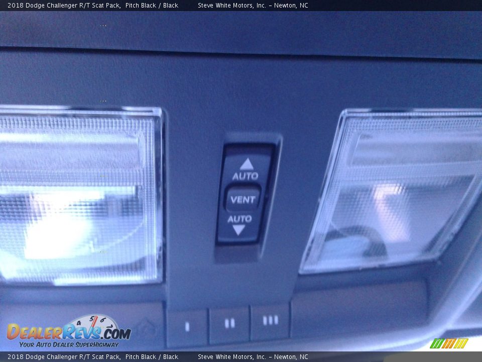 2018 Dodge Challenger R/T Scat Pack Pitch Black / Black Photo #24