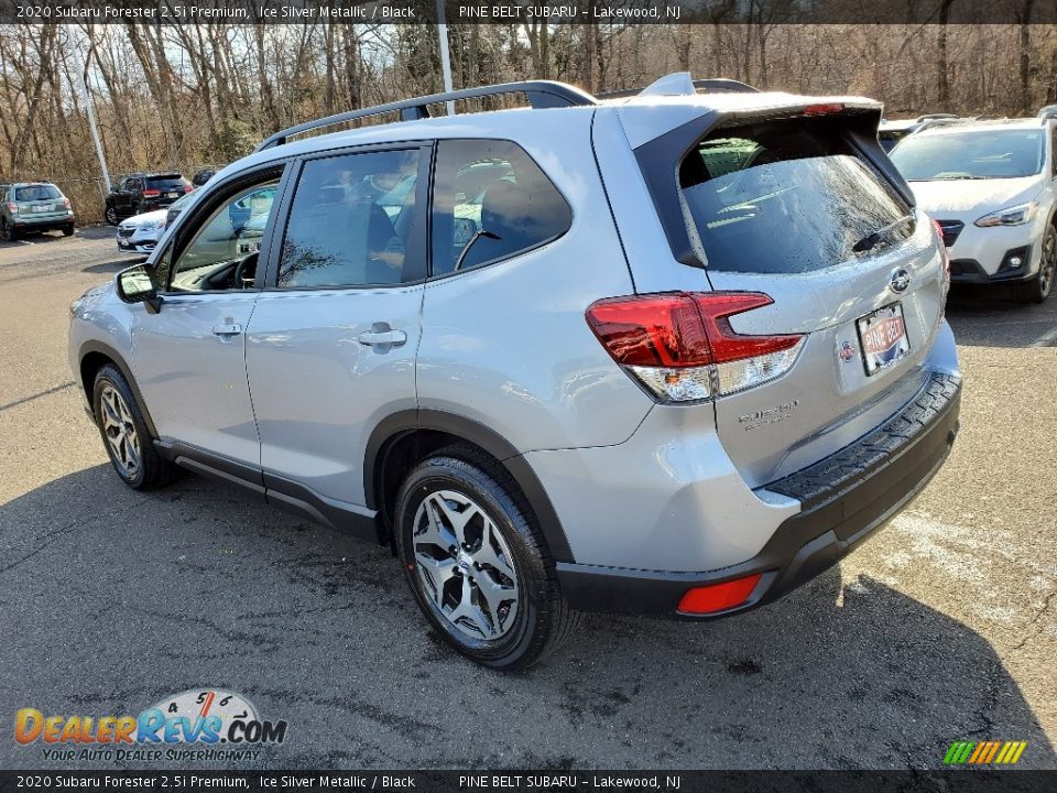 2020 Subaru Forester 2.5i Premium Ice Silver Metallic / Black Photo #4