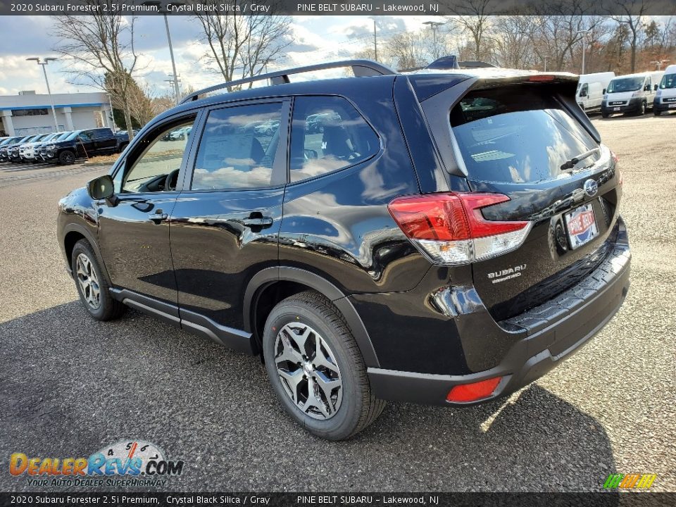 2020 Subaru Forester 2.5i Premium Crystal Black Silica / Gray Photo #4