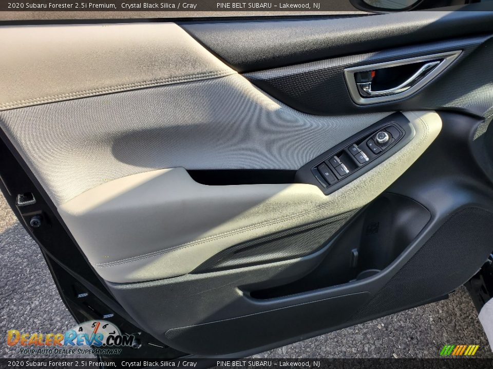 2020 Subaru Forester 2.5i Premium Crystal Black Silica / Gray Photo #7