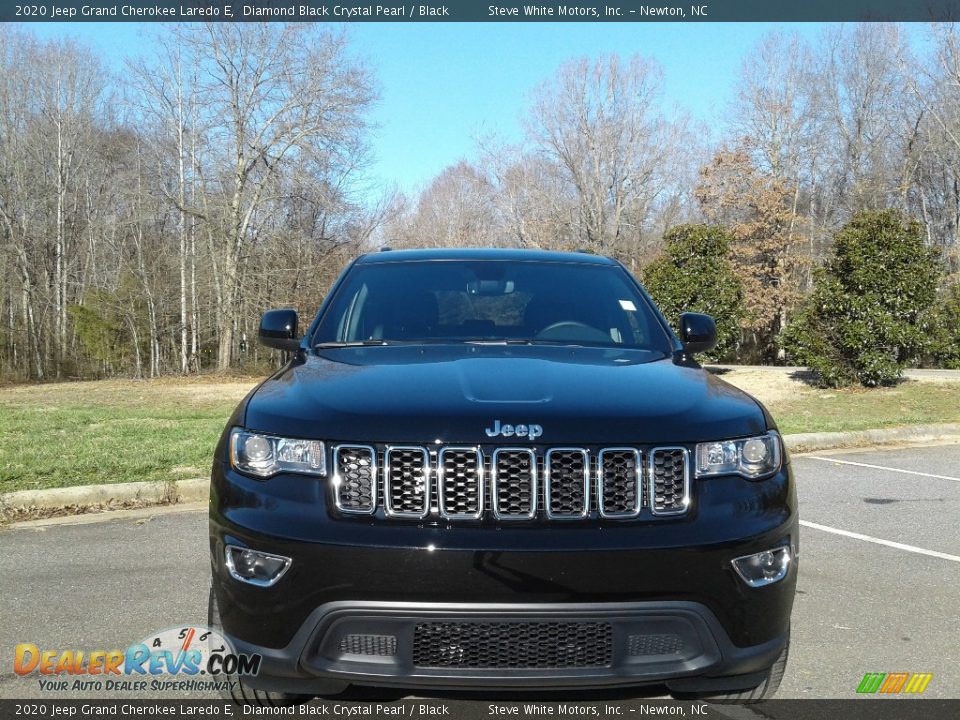 2020 Jeep Grand Cherokee Laredo E Diamond Black Crystal Pearl / Black Photo #3