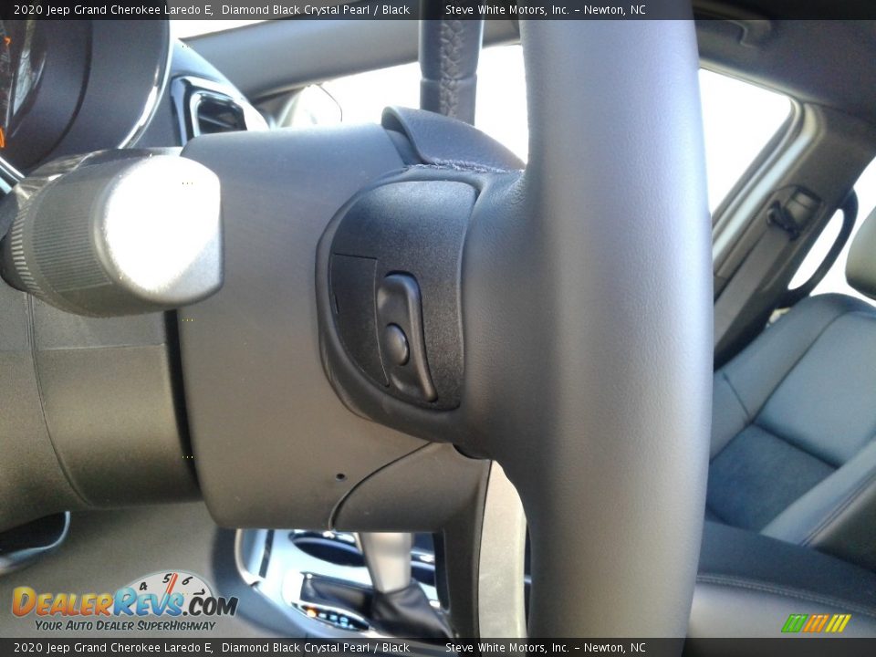 2020 Jeep Grand Cherokee Laredo E Steering Wheel Photo #12
