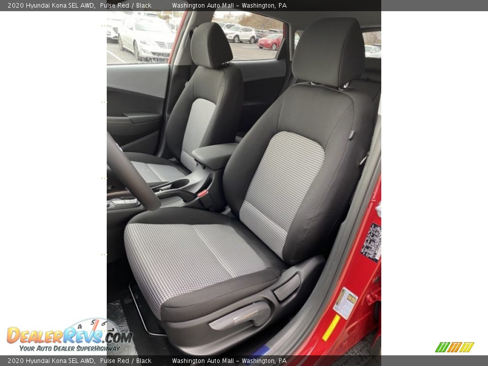 Front Seat of 2020 Hyundai Kona SEL AWD Photo #15