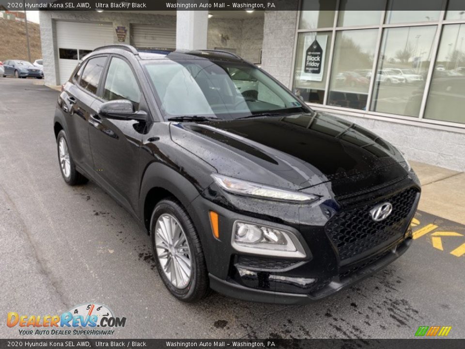 Front 3/4 View of 2020 Hyundai Kona SEL AWD Photo #2