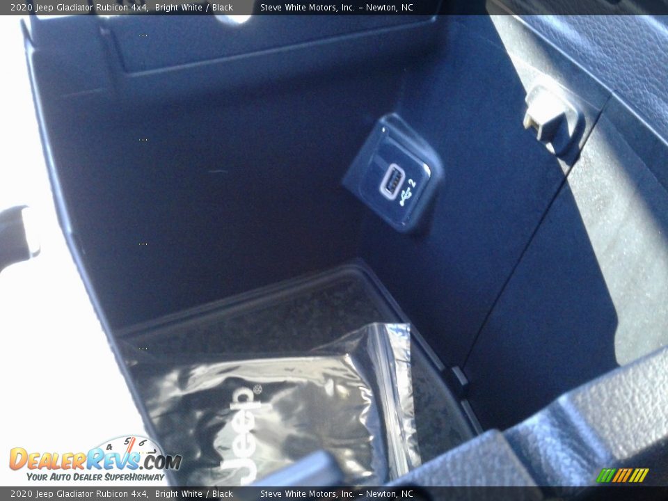 2020 Jeep Gladiator Rubicon 4x4 Bright White / Black Photo #30