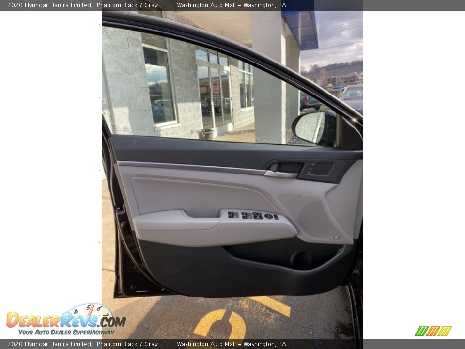 2020 Hyundai Elantra Limited Phantom Black / Gray Photo #11