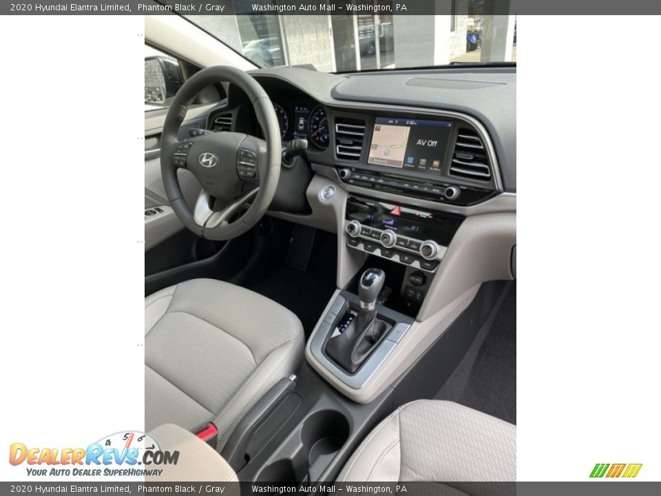2020 Hyundai Elantra Limited Phantom Black / Gray Photo #26