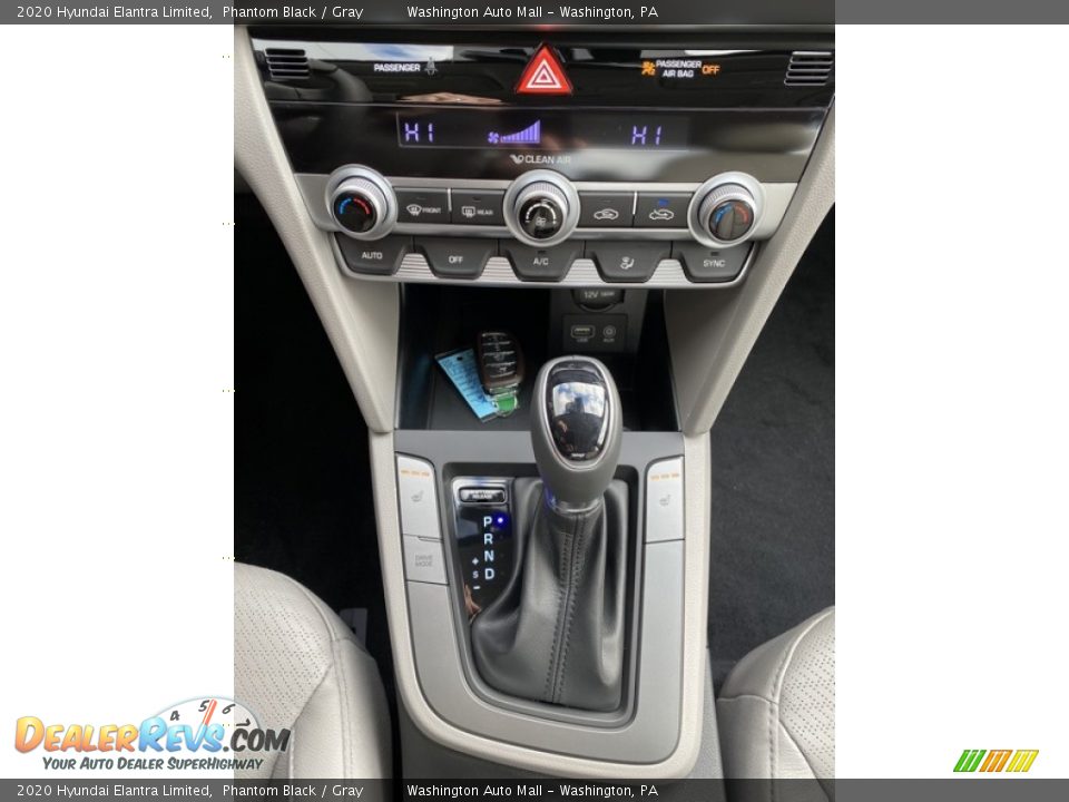 2020 Hyundai Elantra Limited Phantom Black / Gray Photo #31