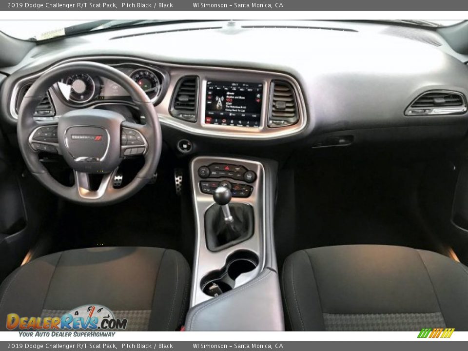 Dashboard of 2019 Dodge Challenger R/T Scat Pack Photo #16