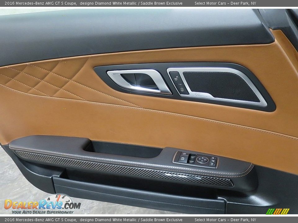 Door Panel of 2016 Mercedes-Benz AMG GT S Coupe Photo #19
