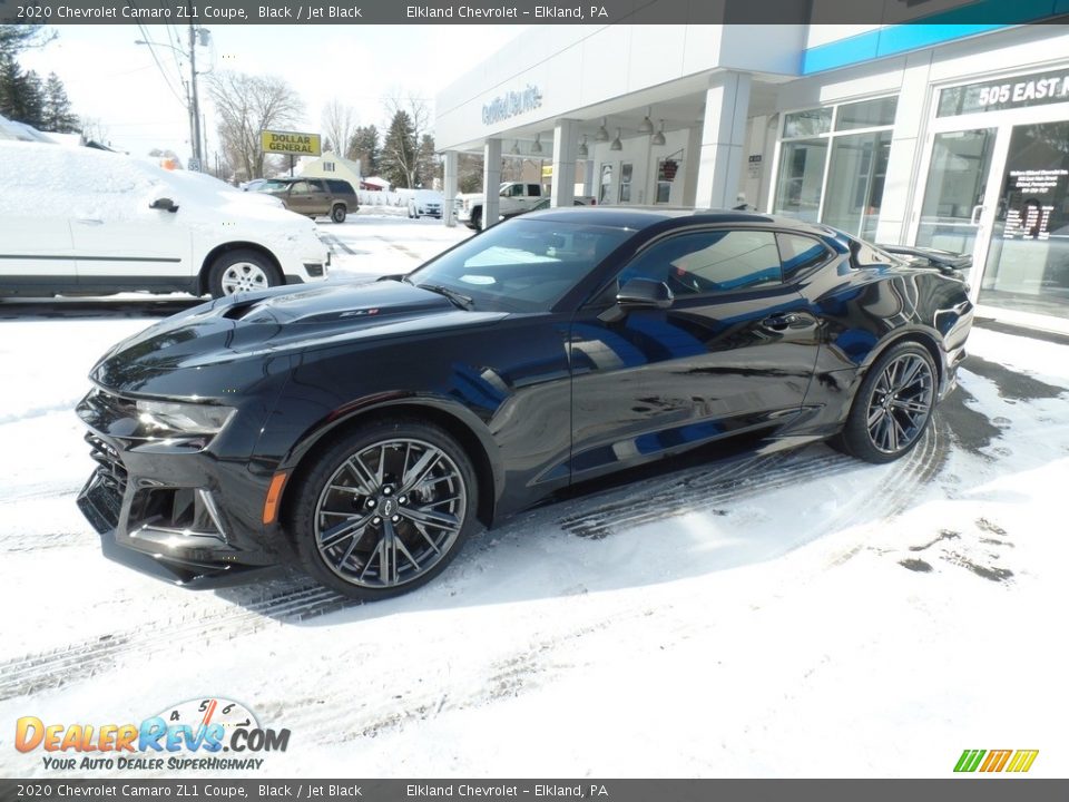 Front 3/4 View of 2020 Chevrolet Camaro ZL1 Coupe Photo #1