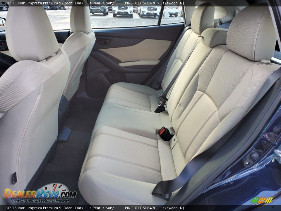 2020 Subaru Impreza Premium 5-Door Dark Blue Pearl / Ivory Photo #6