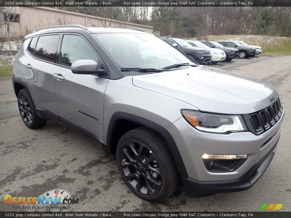 Front 3/4 View of 2020 Jeep Compass Limted 4x4 Photo #7