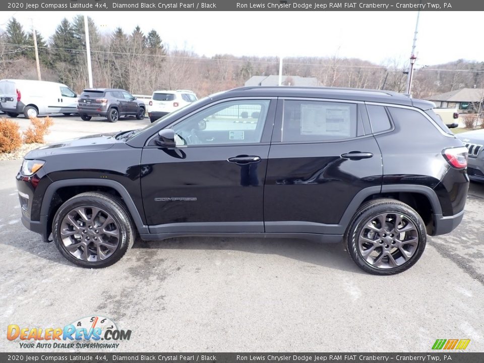 2020 Jeep Compass Latitude 4x4 Diamond Black Crystal Pearl / Black Photo #2