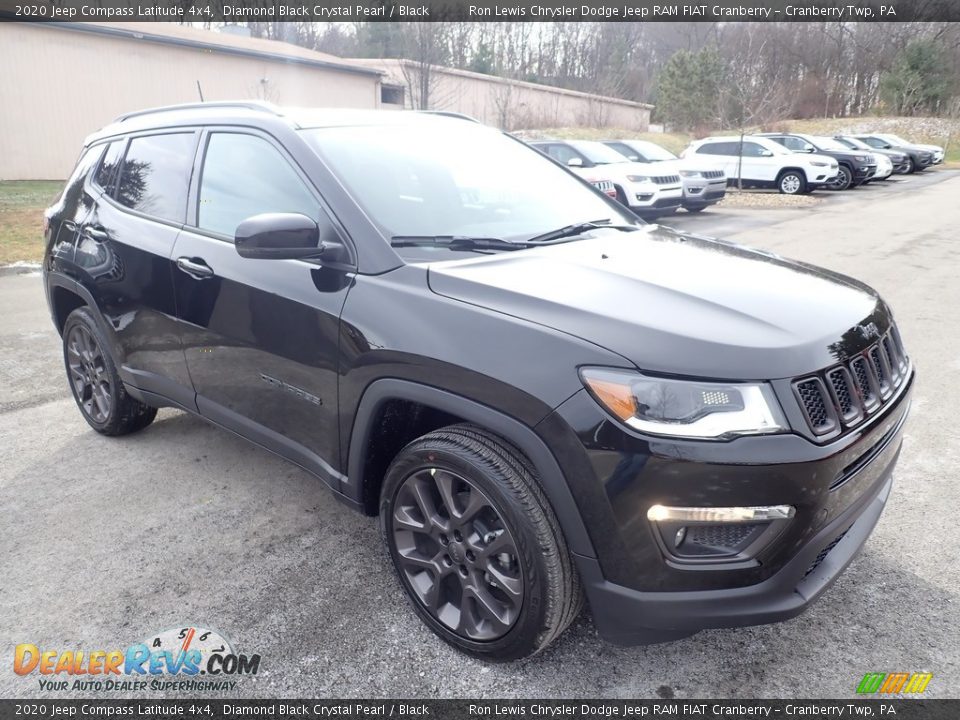 2020 Jeep Compass Latitude 4x4 Diamond Black Crystal Pearl / Black Photo #7