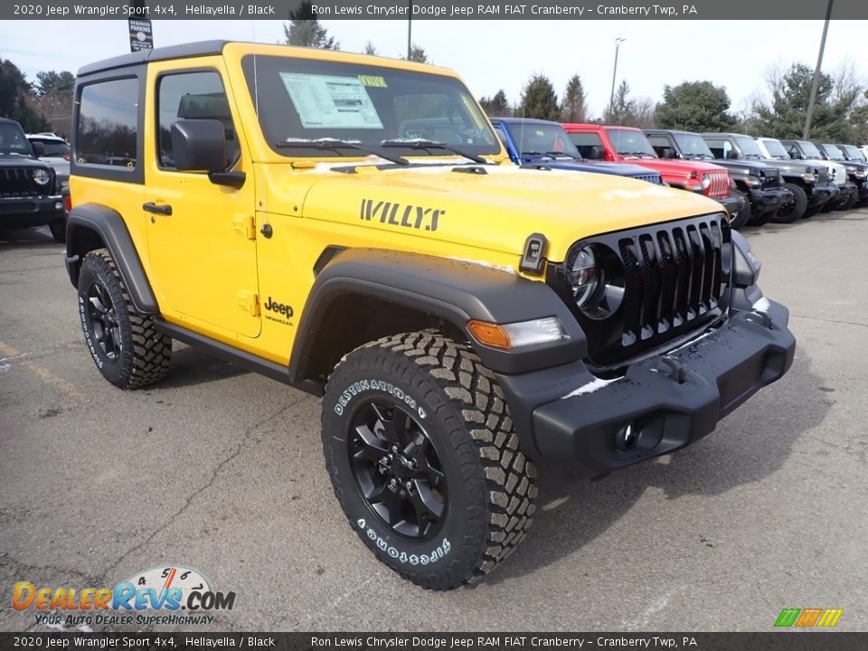 Front 3/4 View of 2020 Jeep Wrangler Sport 4x4 Photo #7