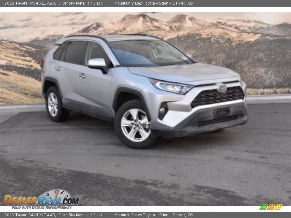 2019 Toyota RAV4 XLE AWD Silver Sky Metallic / Black Photo #1