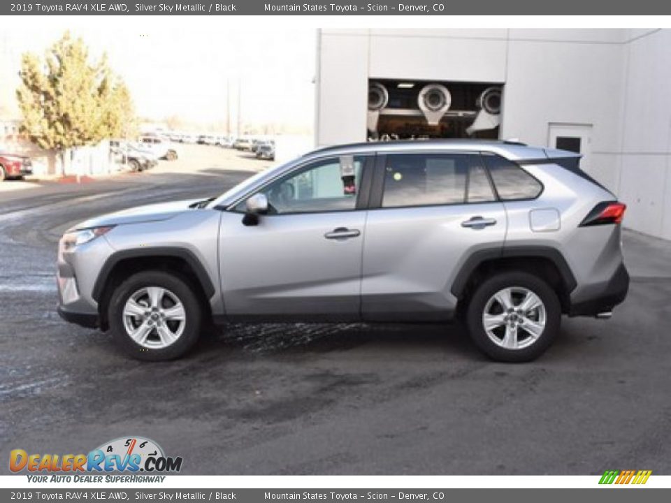 2019 Toyota RAV4 XLE AWD Silver Sky Metallic / Black Photo #3
