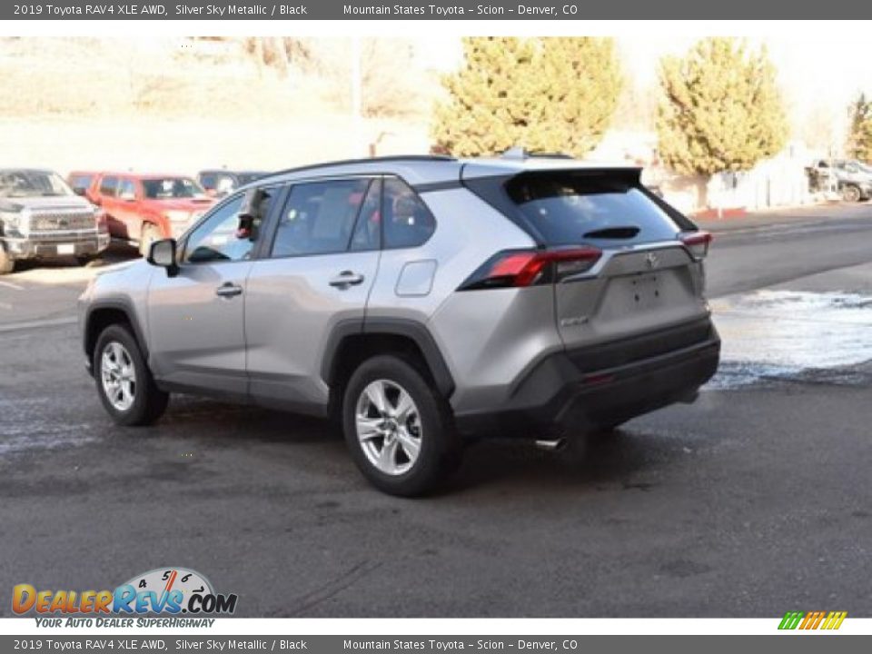 2019 Toyota RAV4 XLE AWD Silver Sky Metallic / Black Photo #4