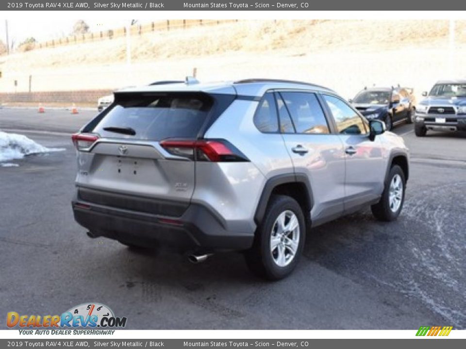 2019 Toyota RAV4 XLE AWD Silver Sky Metallic / Black Photo #6