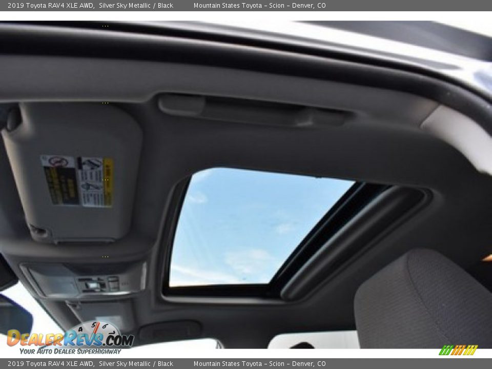 2019 Toyota RAV4 XLE AWD Silver Sky Metallic / Black Photo #10