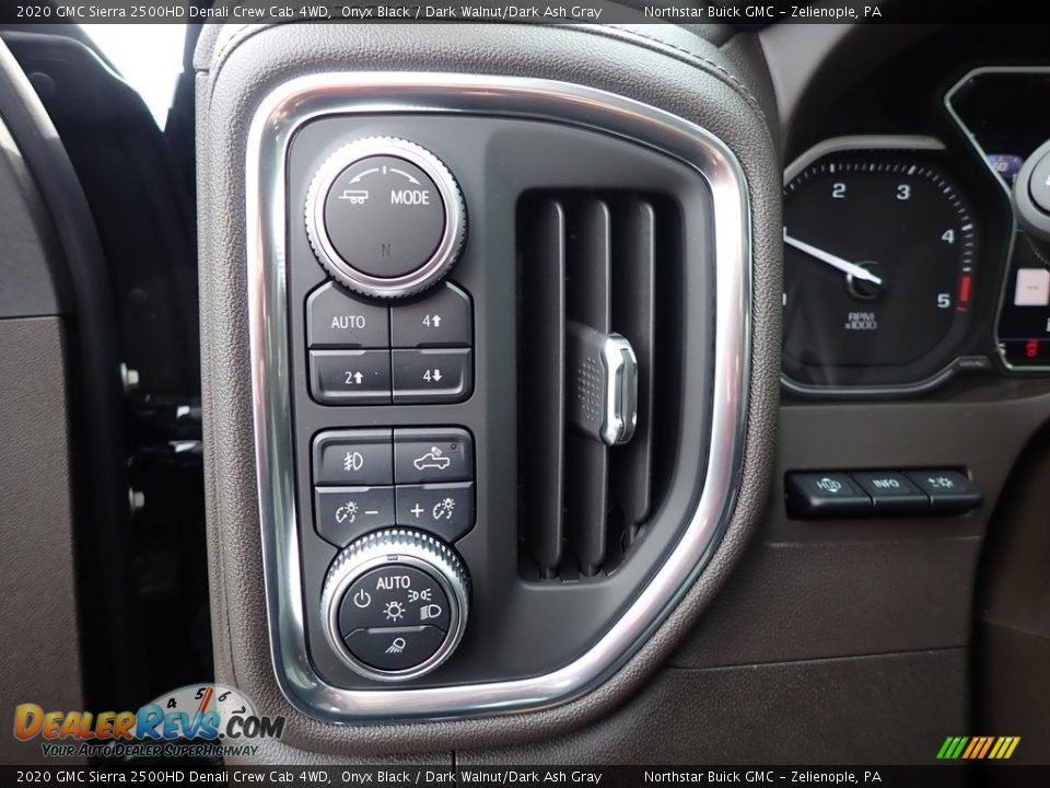 2020 GMC Sierra 2500HD Denali Crew Cab 4WD Onyx Black / Dark Walnut/Dark Ash Gray Photo #11