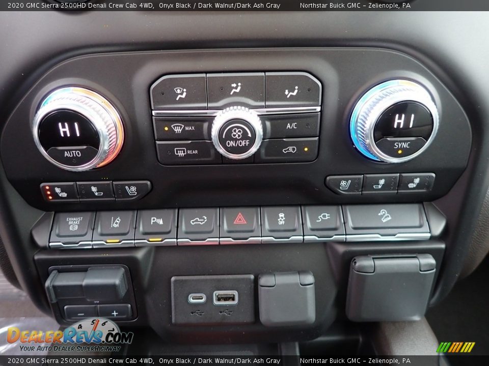 2020 GMC Sierra 2500HD Denali Crew Cab 4WD Onyx Black / Dark Walnut/Dark Ash Gray Photo #19