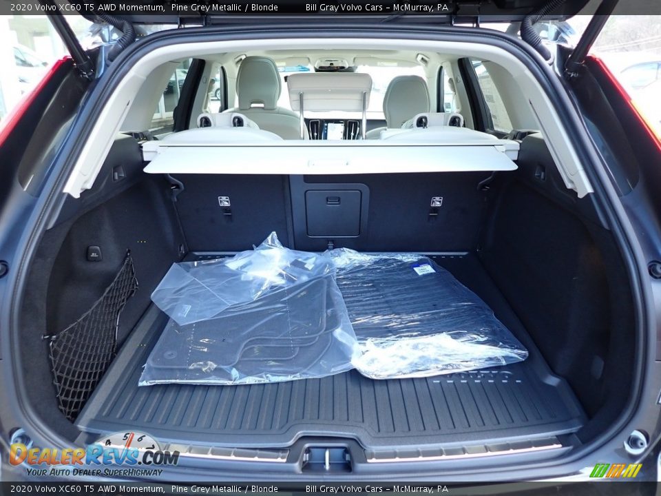 2020 Volvo XC60 T5 AWD Momentum Pine Grey Metallic / Blonde Photo #3