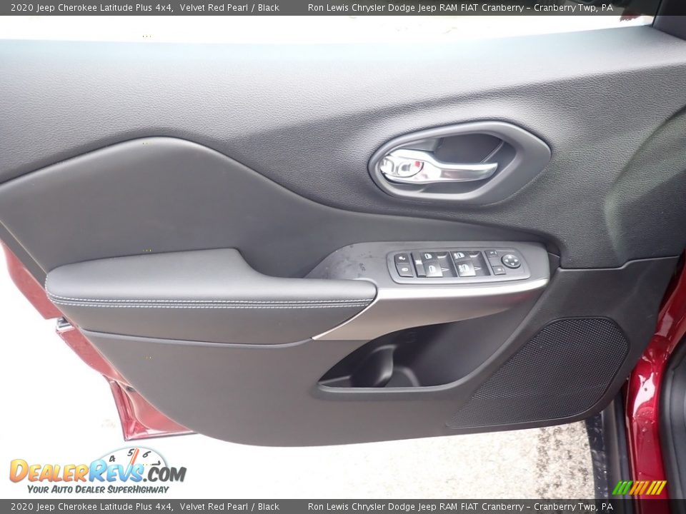2020 Jeep Cherokee Latitude Plus 4x4 Velvet Red Pearl / Black Photo #14