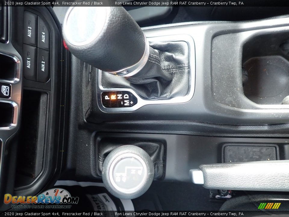 2020 Jeep Gladiator Sport 4x4 Shifter Photo #19