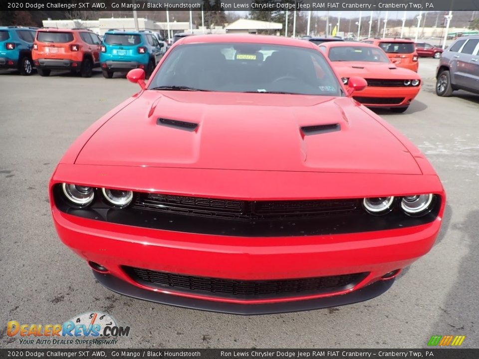 2020 Dodge Challenger SXT AWD Go Mango / Black Houndstooth Photo #8