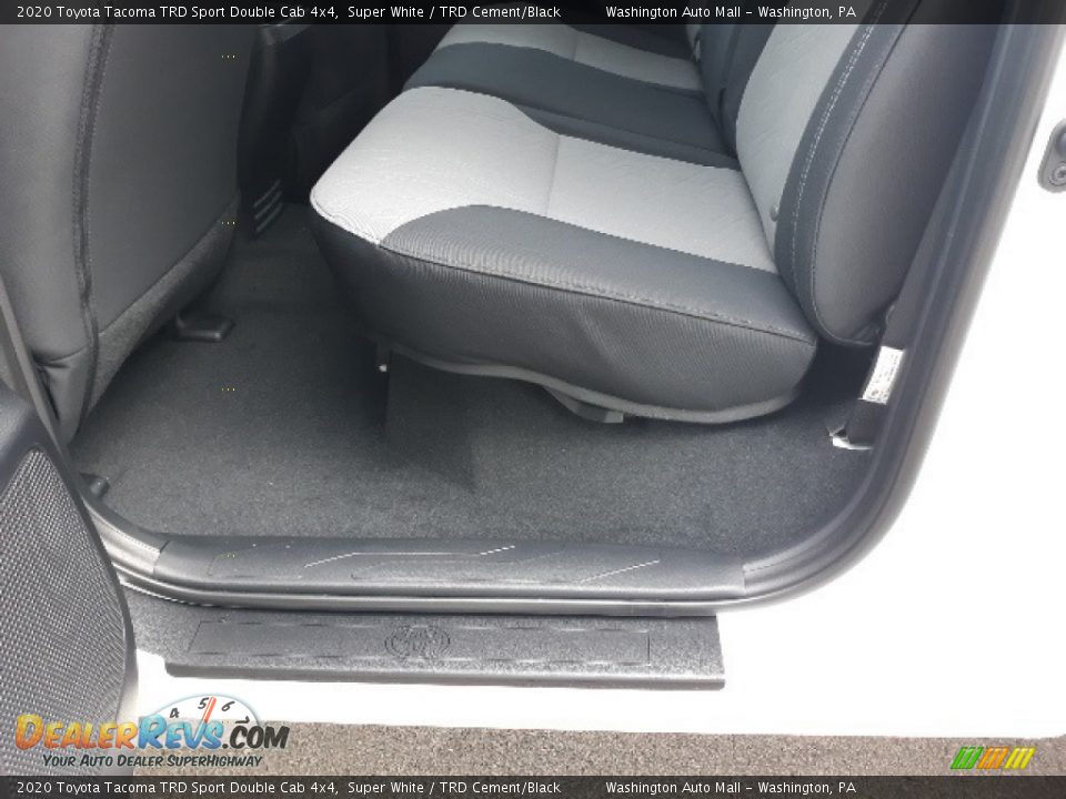 2020 Toyota Tacoma TRD Sport Double Cab 4x4 Super White / TRD Cement/Black Photo #24
