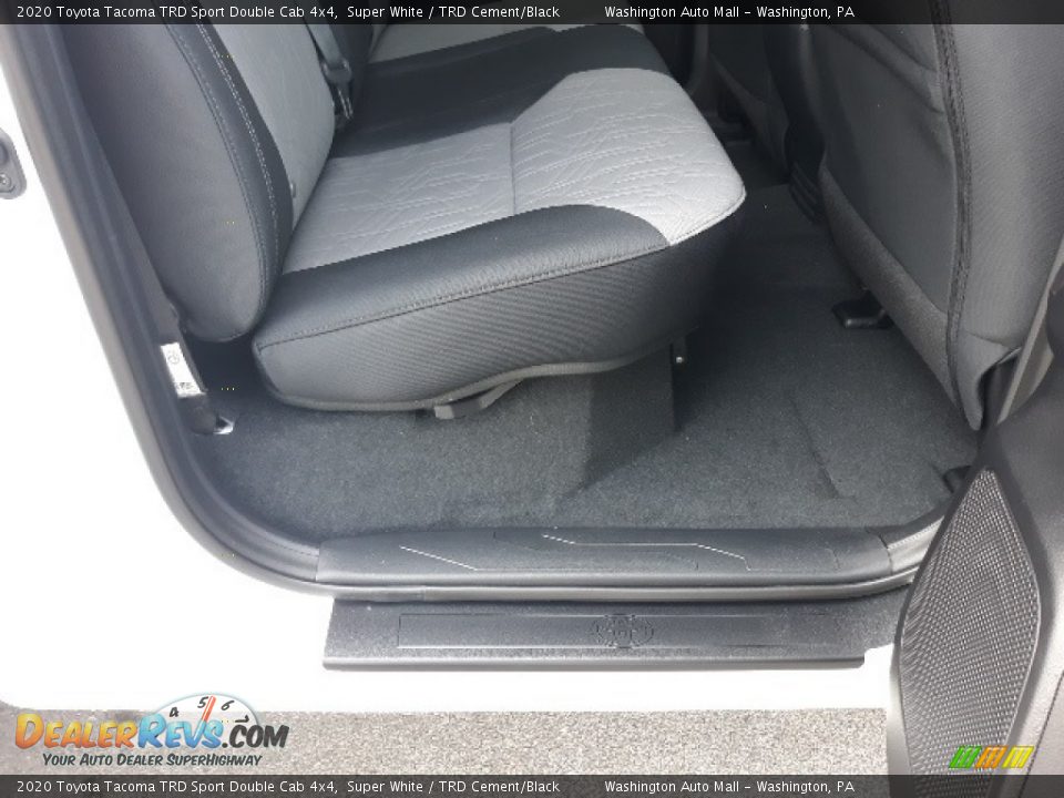 2020 Toyota Tacoma TRD Sport Double Cab 4x4 Super White / TRD Cement/Black Photo #28