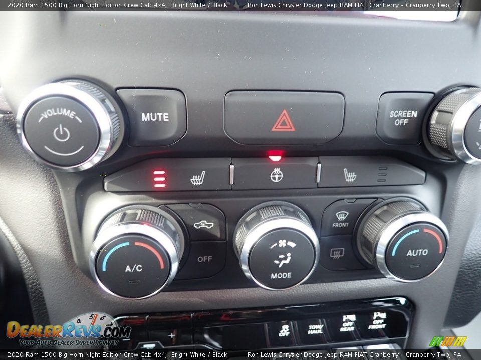2020 Ram 1500 Big Horn Night Edition Crew Cab 4x4 Bright White / Black Photo #19