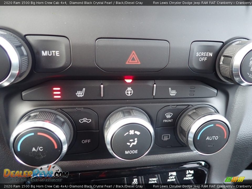 2020 Ram 1500 Big Horn Crew Cab 4x4 Diamond Black Crystal Pearl / Black/Diesel Gray Photo #20