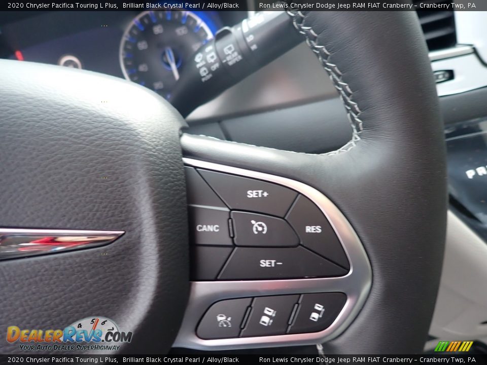 2020 Chrysler Pacifica Touring L Plus Brilliant Black Crystal Pearl / Alloy/Black Photo #17