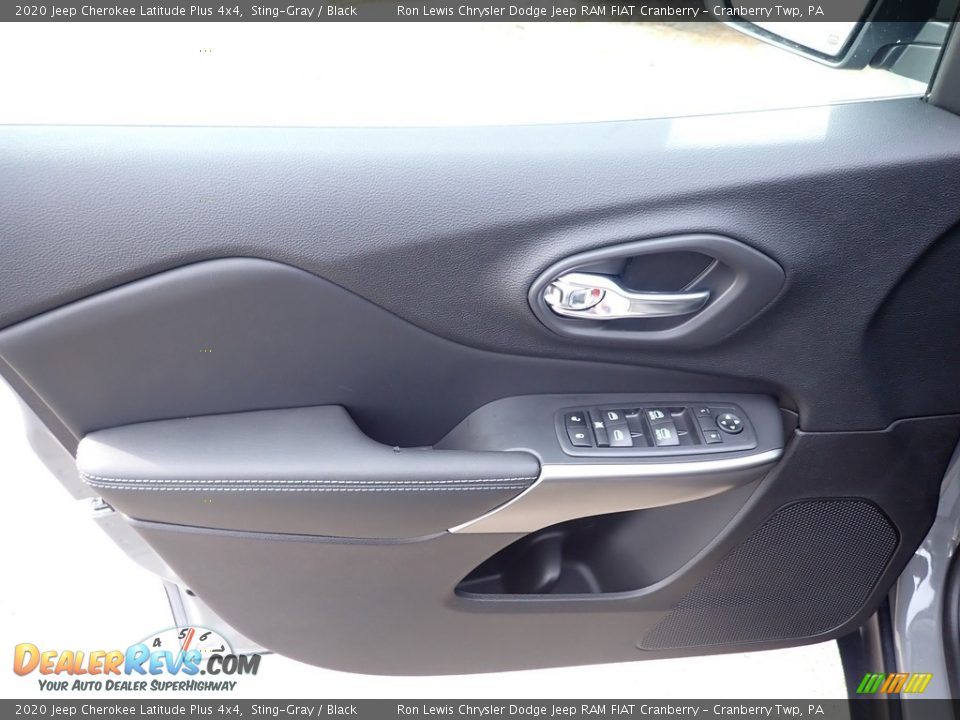 Door Panel of 2020 Jeep Cherokee Latitude Plus 4x4 Photo #13