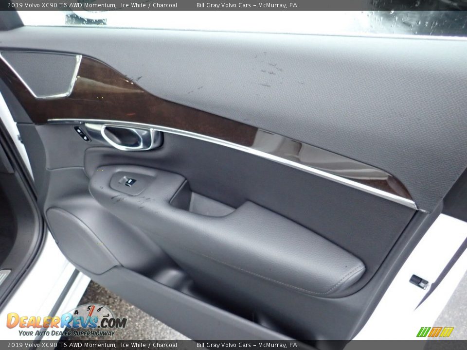2019 Volvo XC90 T6 AWD Momentum Ice White / Charcoal Photo #13