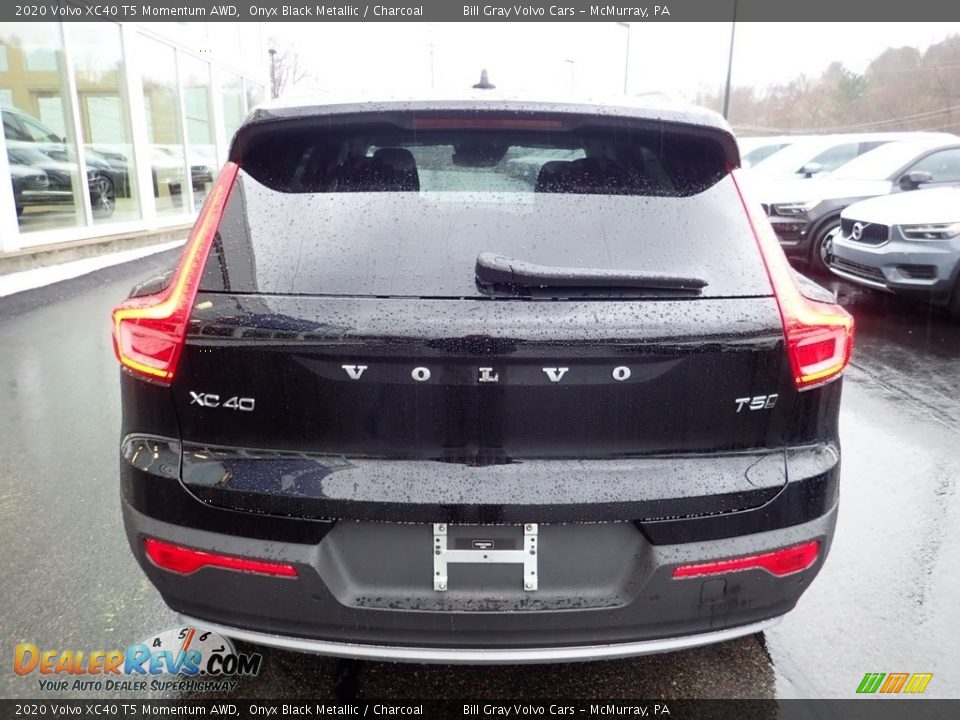 2020 Volvo XC40 T5 Momentum AWD Onyx Black Metallic / Charcoal Photo #3